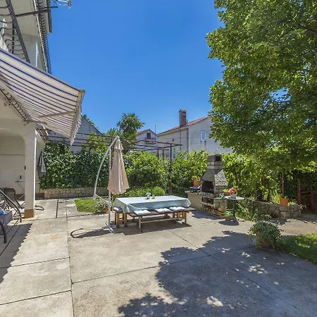 Hundefreundliches Nur 300 Meter Zum Mit Meerblick, Bbq Crikvenica