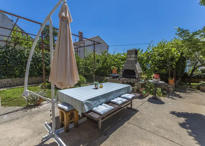 Hundefreundliches Nur 300 Meter Zum Mit Meerblick, Bbq 公寓 茨里克韦尼察