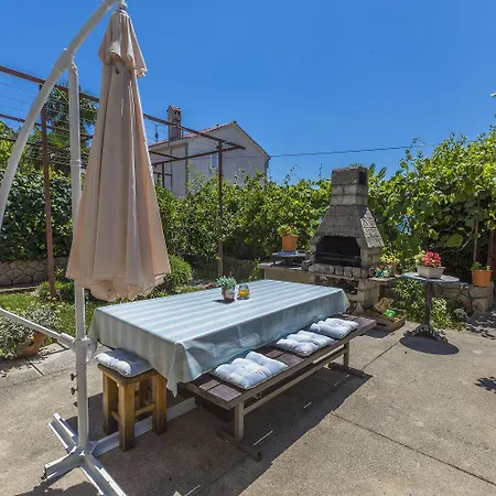 Hundefreundliches Nur 300 Meter Zum Mit Meerblick, Bbq Lejlighed Crikvenica